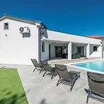 Holiday home Speranza By Interhome Pula